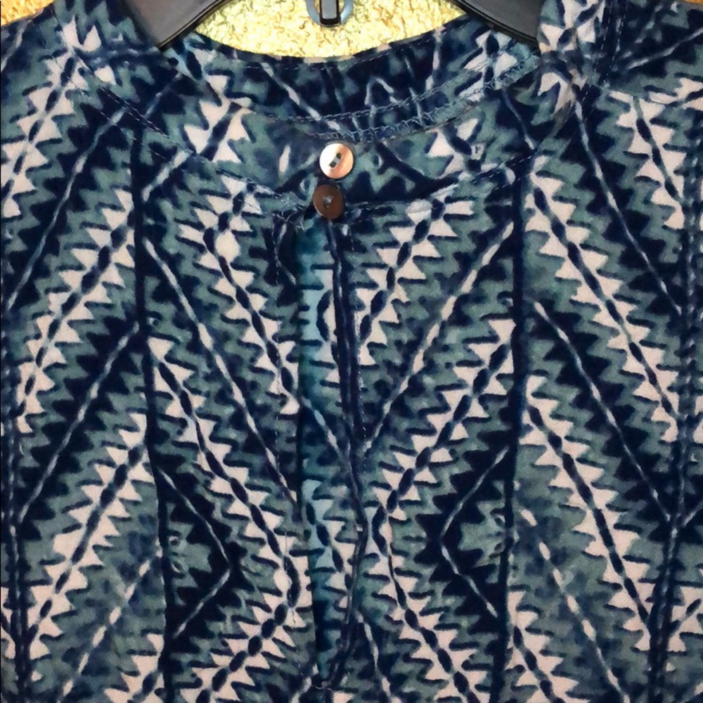 Tunic - Picture 3 of 3